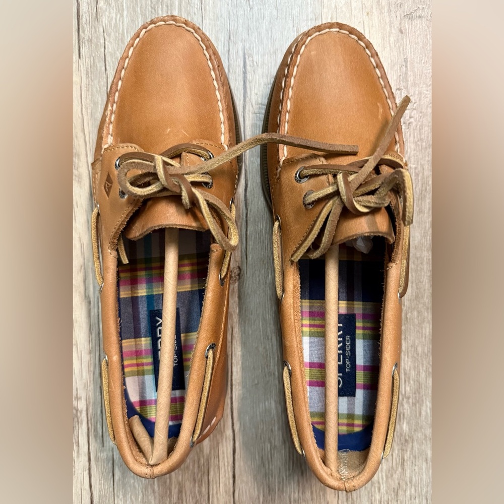 Sperry NIB Women’s Brown Leather Boat Shoes
